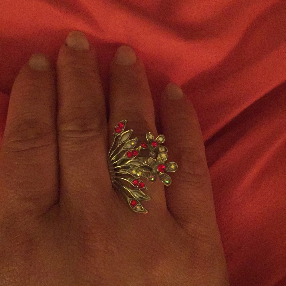 Ring - Picture 4 of 4